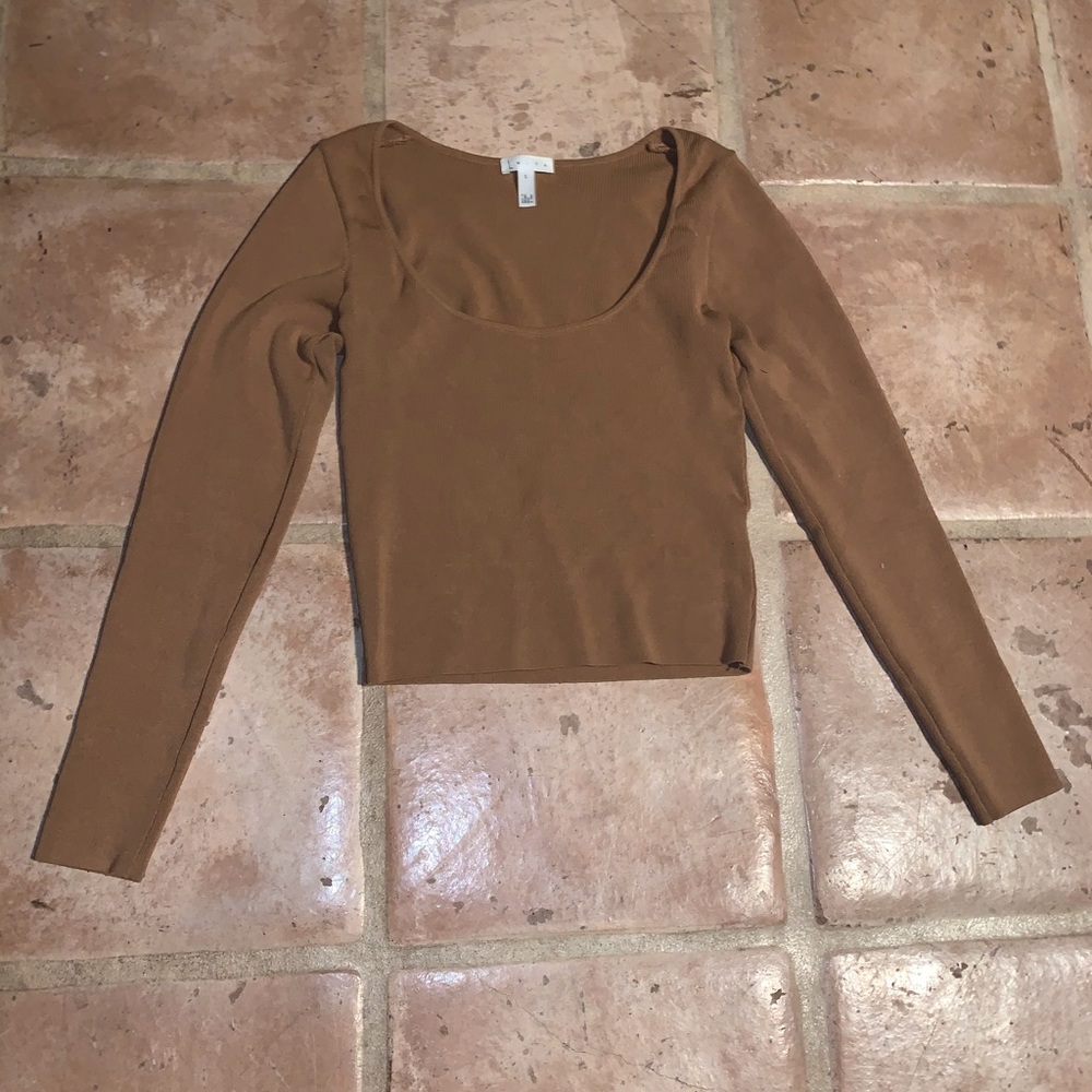 Thick scoop neck